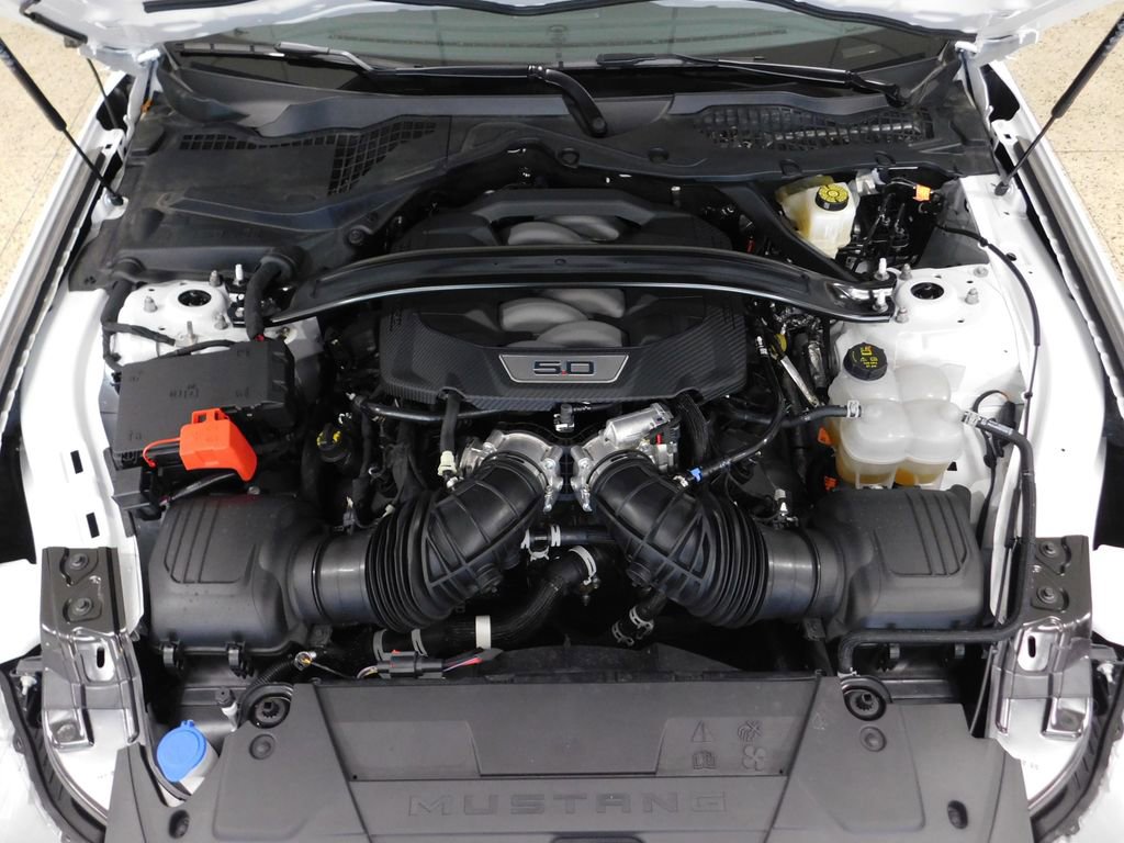 Used 2025 Ford Mustang GT Premium RWD image 25
