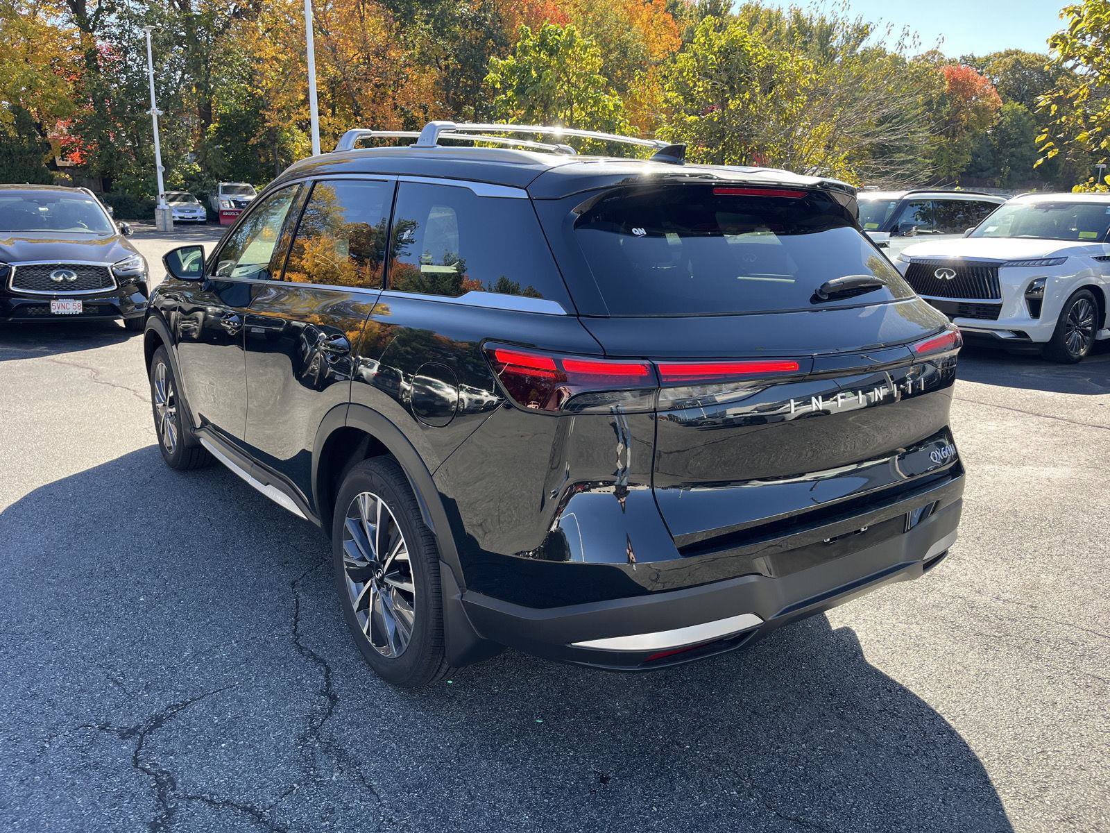 New 2026 INFINITI QX60 Luxe w/ Cargo Package image 5