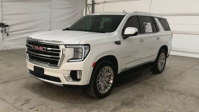 Used 2022 GMC Yukon SLT w/ SLT Premium Package image 4