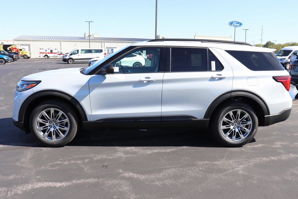 New 2026 Ford Explorer Active image 7