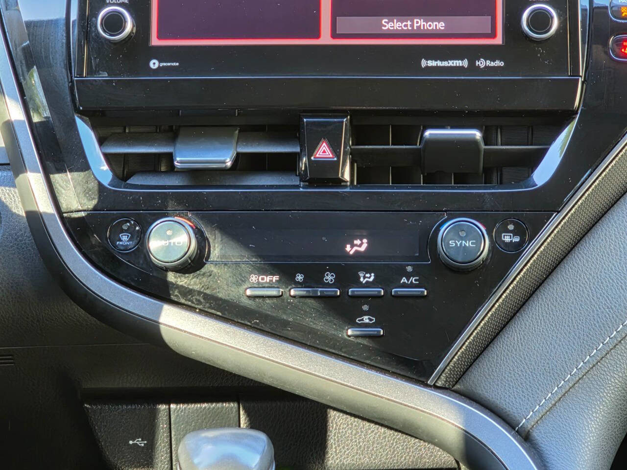 Used 2022 Toyota Camry XSE image 23