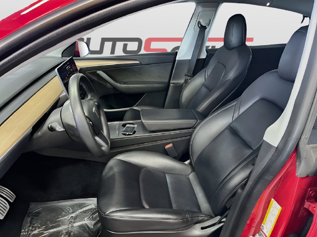 Used 2023 Tesla Model Y Performance AWD/4WD image 21