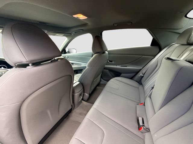 Certified 2024 Hyundai Elantra SEL w/ Convenience Package FWD image 23