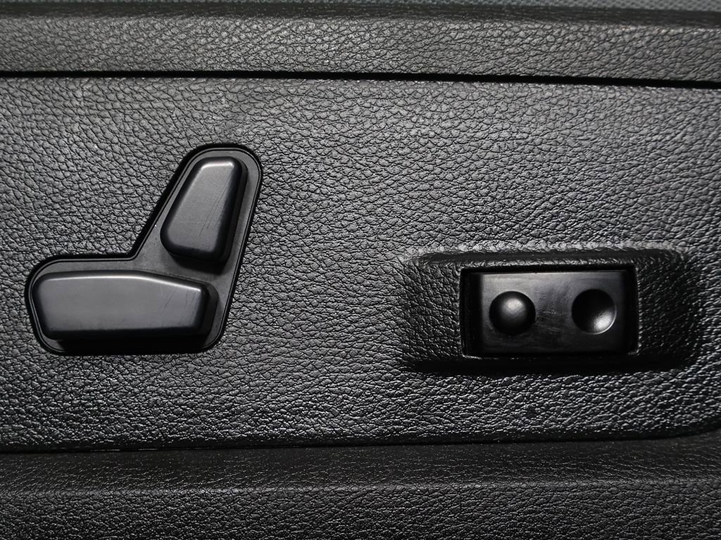 Used 2019 RAM 1500 Classic Warlock image 23