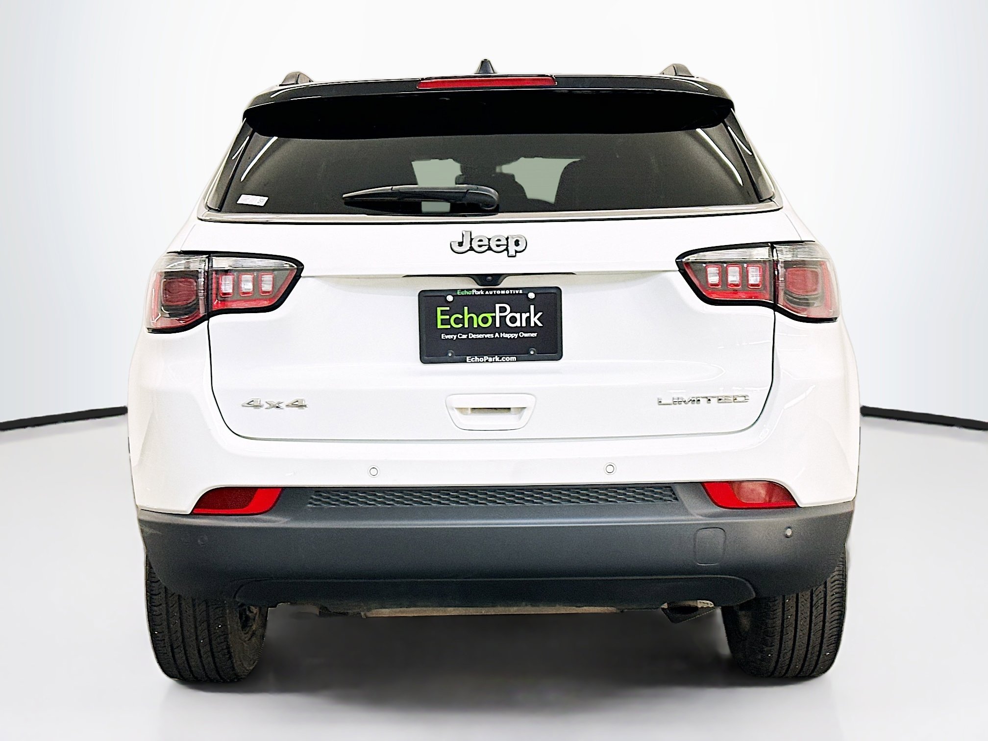 Used 2025 Jeep Compass Limited image 7