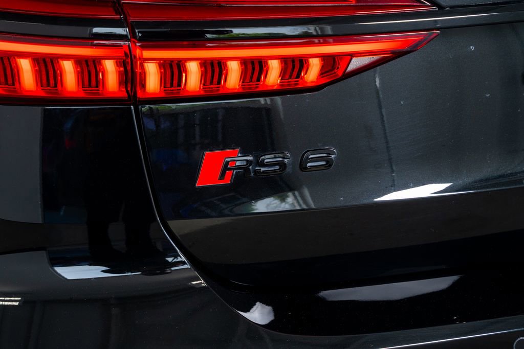 Used 2021 Audi RS 6 image 25