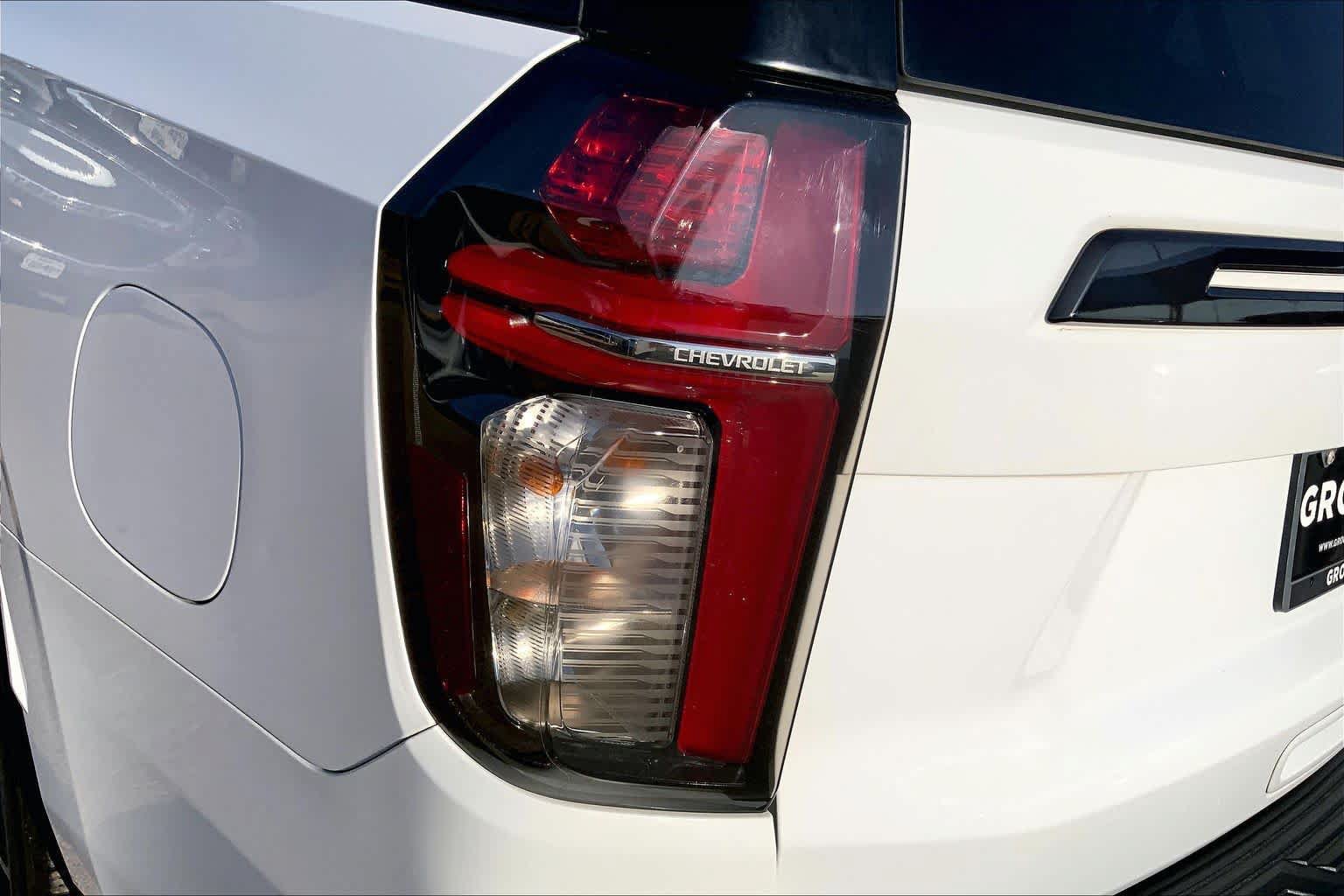 Used 2022 Chevrolet Tahoe RST w/ Luxury Package AWD/4WD image 29