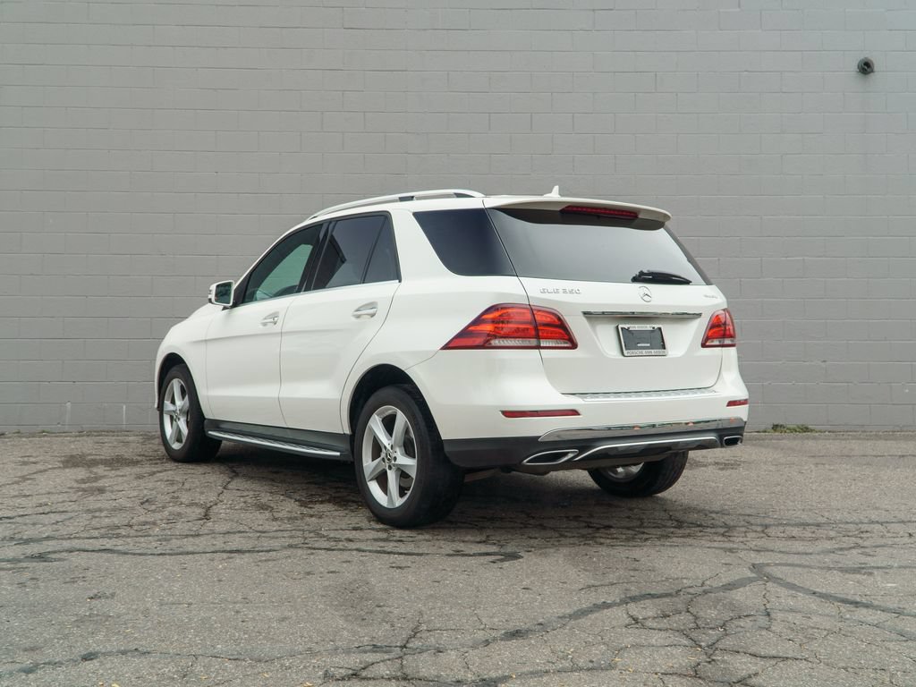 Used 2018 Mercedes-Benz GLE 350 4MATIC image 3