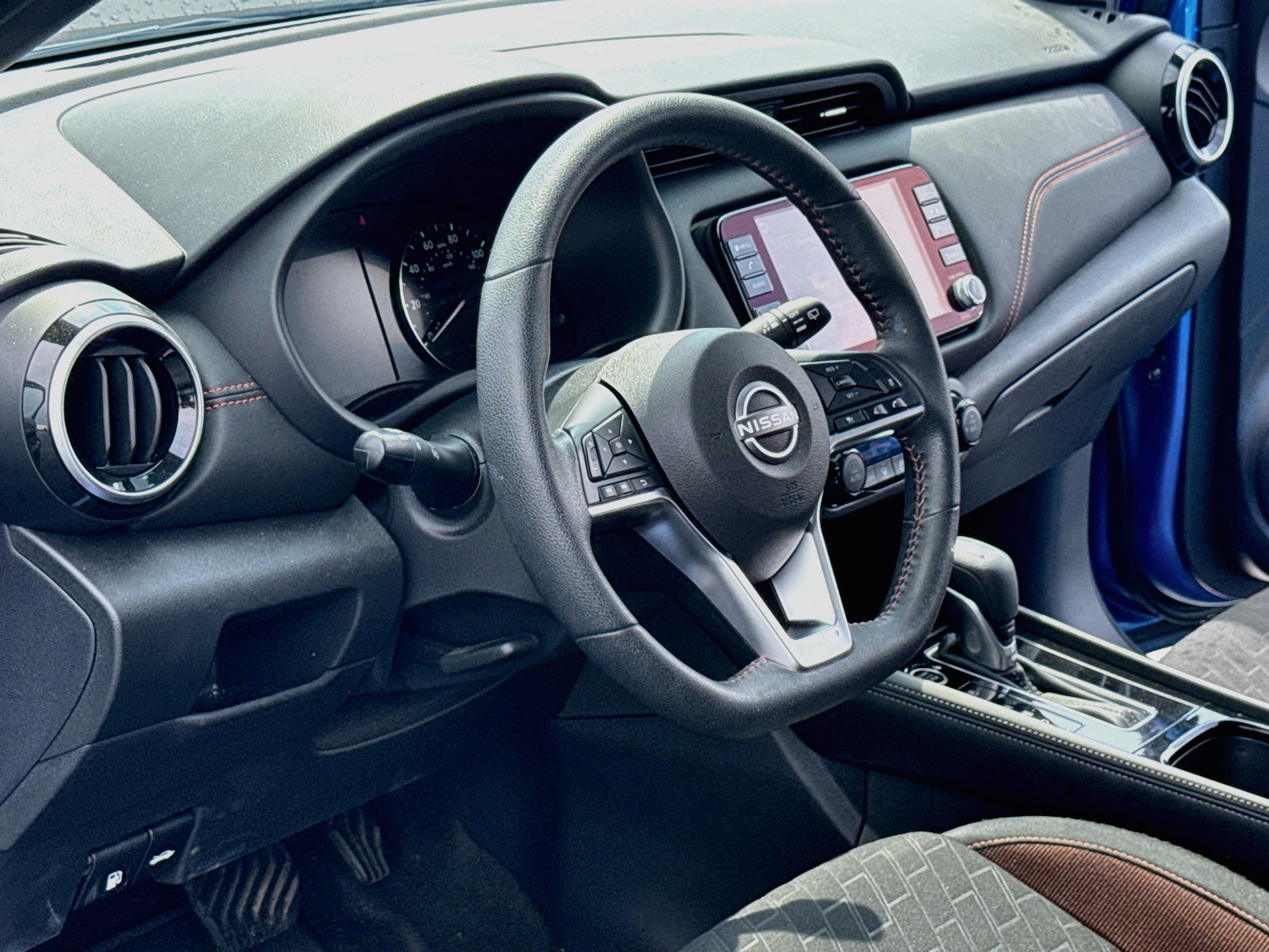 Used 2024 Nissan Kicks SR FWD image 11