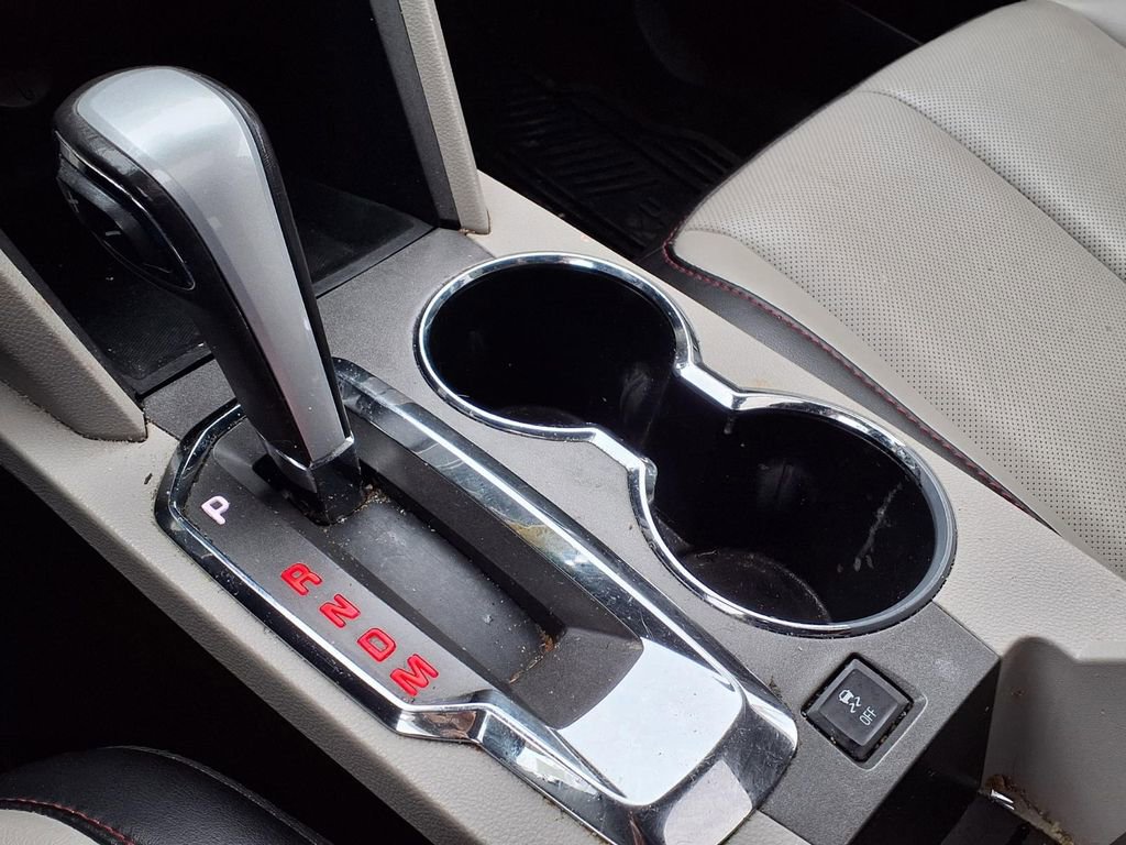 Used 2012 GMC Terrain SLT w/ Chrome and Technology Package FWD image 19