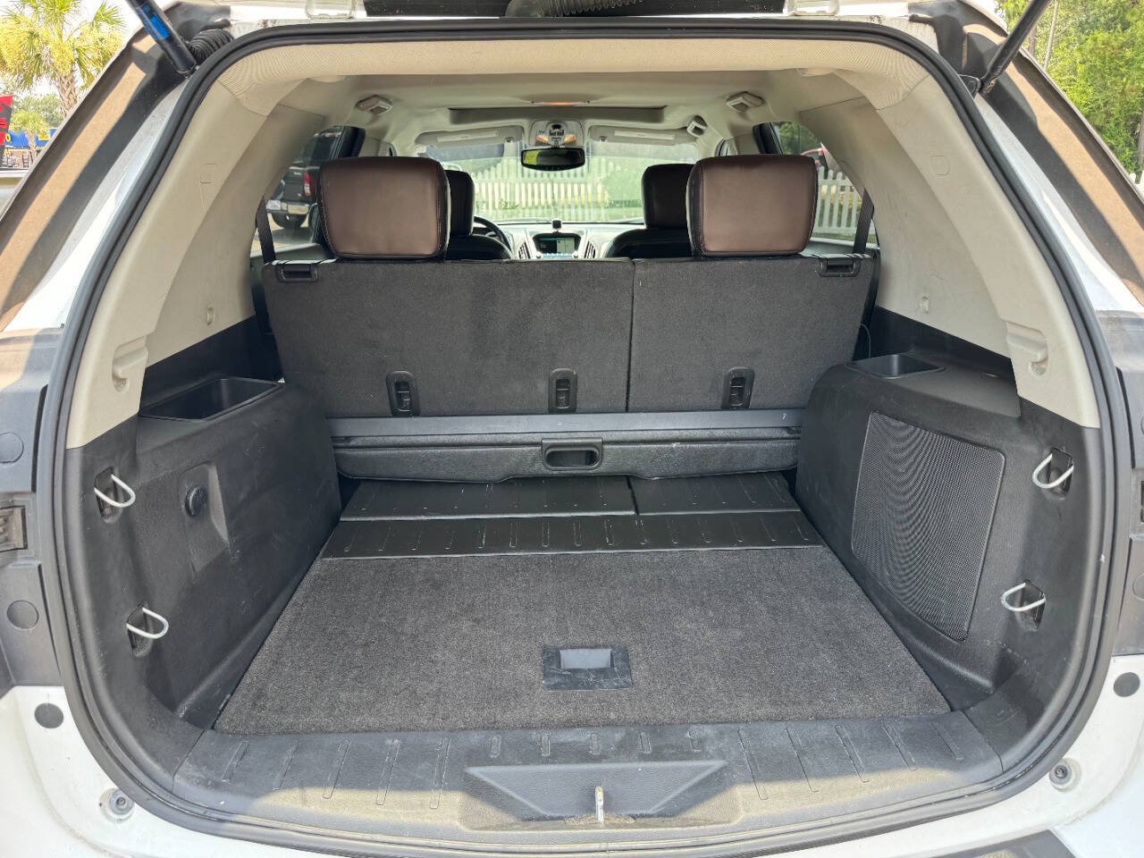 Used 2010 Chevrolet Equinox LTZ FWD image 12