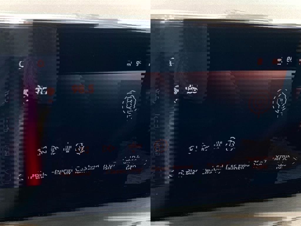 Used 2025 Buick Encore GX Preferred image 21