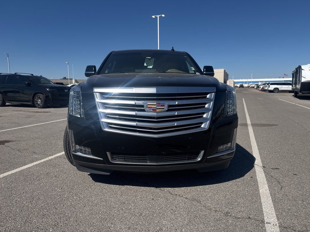 Used 2018 Cadillac Escalade Platinum image 11