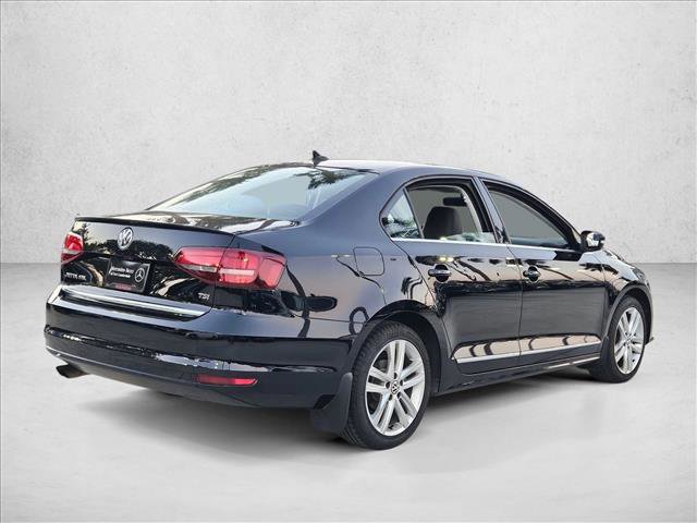 Used 2017 Volkswagen Jetta SEL image 4