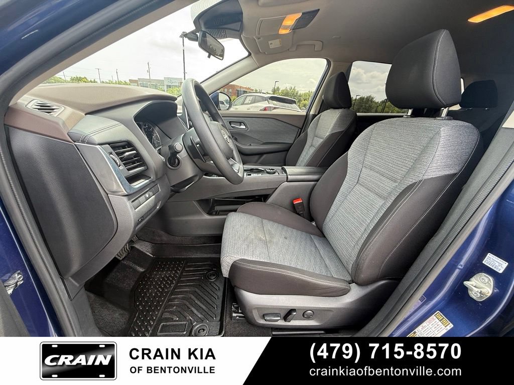 Used 2023 Nissan Rogue SV AWD/4WD image 21