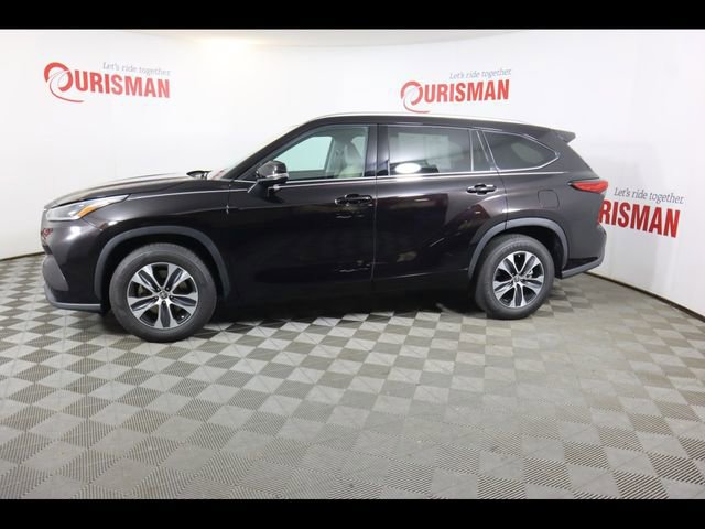 Used 2021 Toyota Highlander XLE image 7