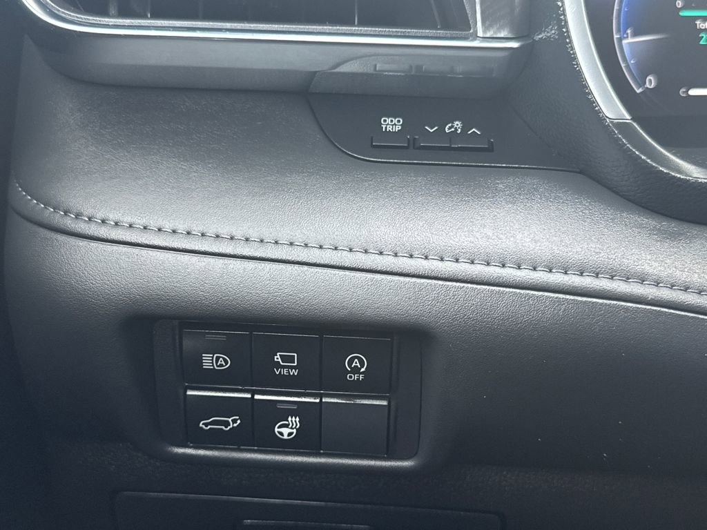Used 2024 Toyota Highlander Platinum image 35
