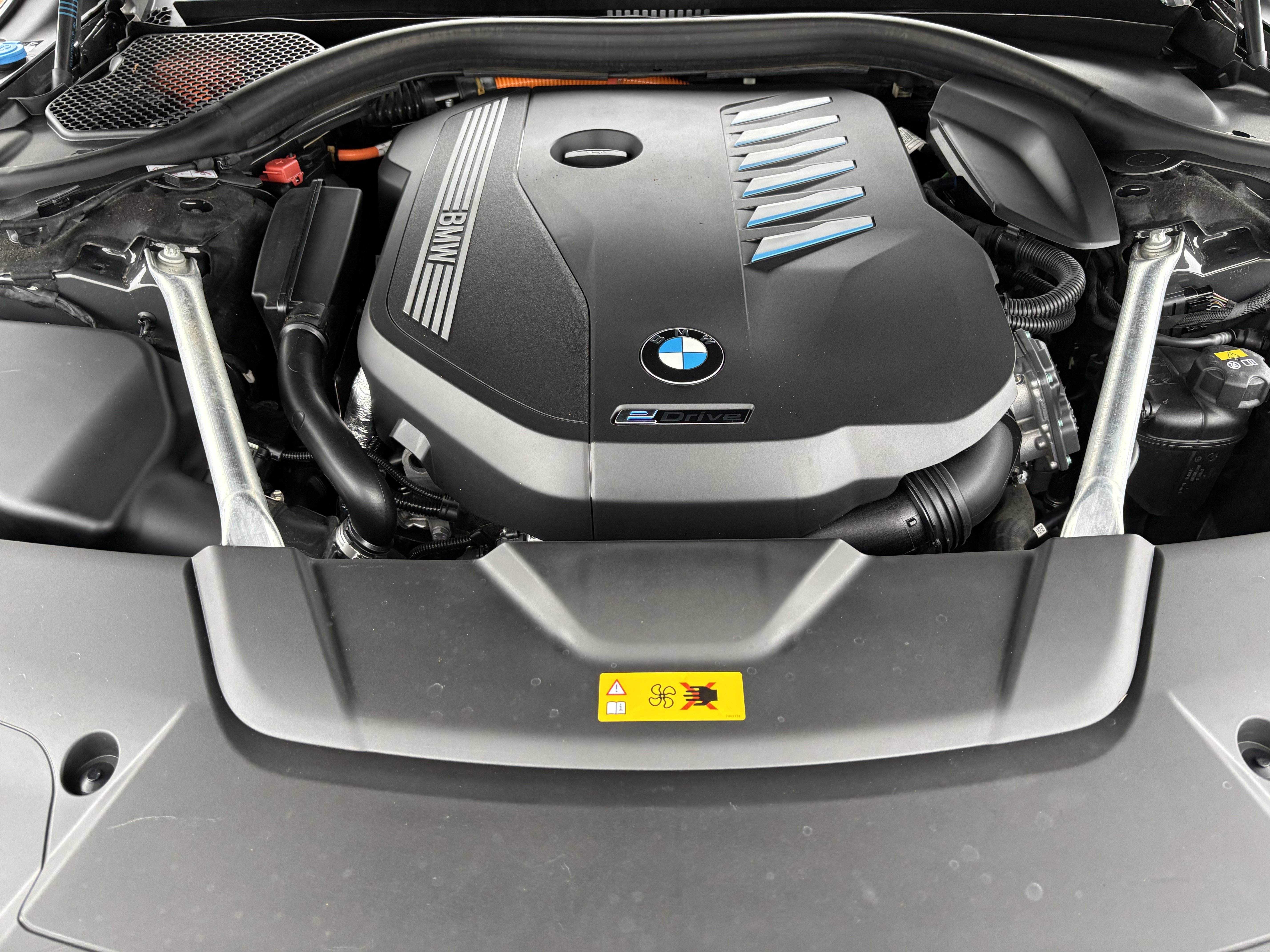 Used 2022 BMW 745e xDrive w/ M Sport Package image 36