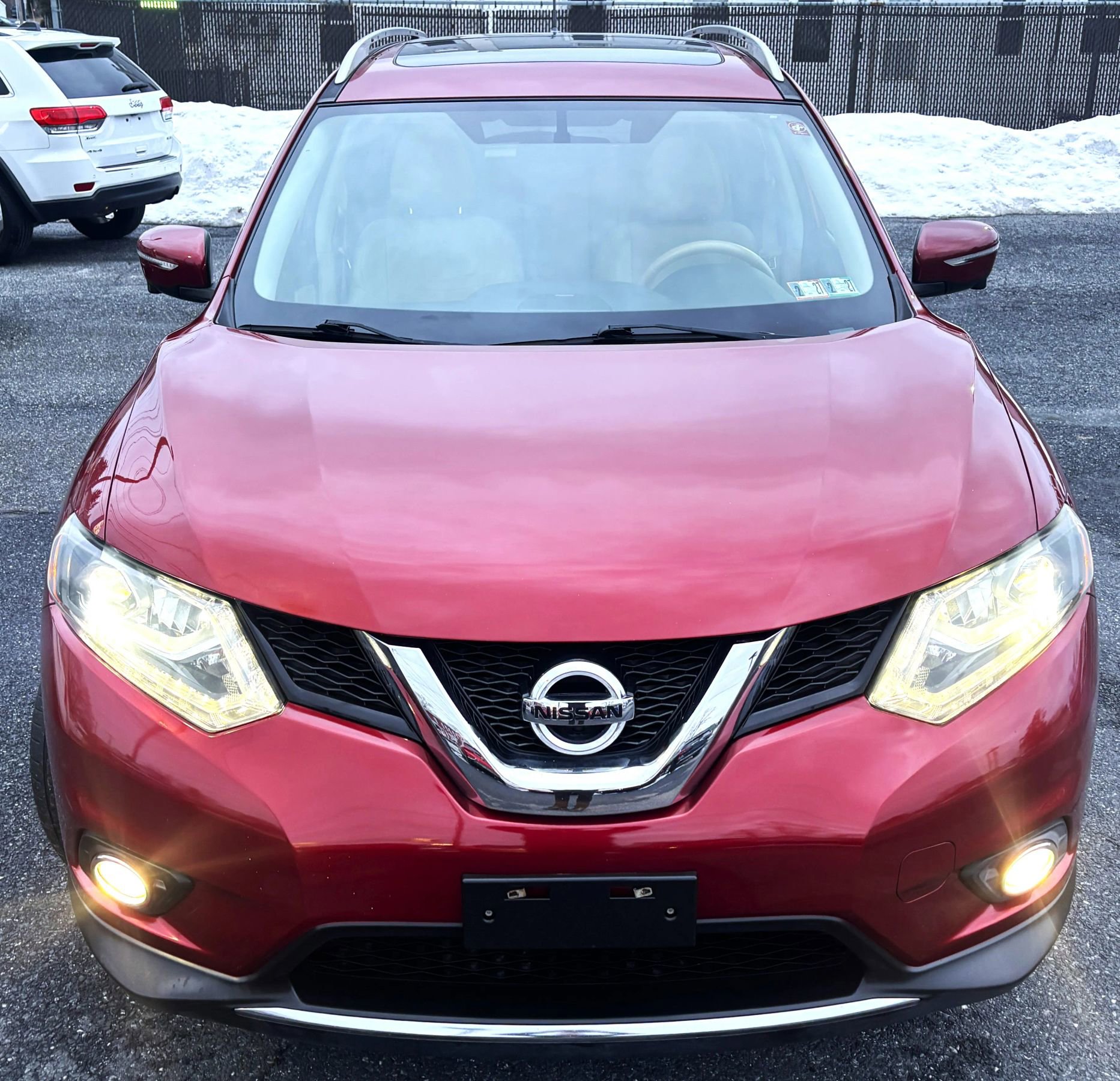 Used 2015 Nissan Rogue SL w/ SL Premium Package image 2