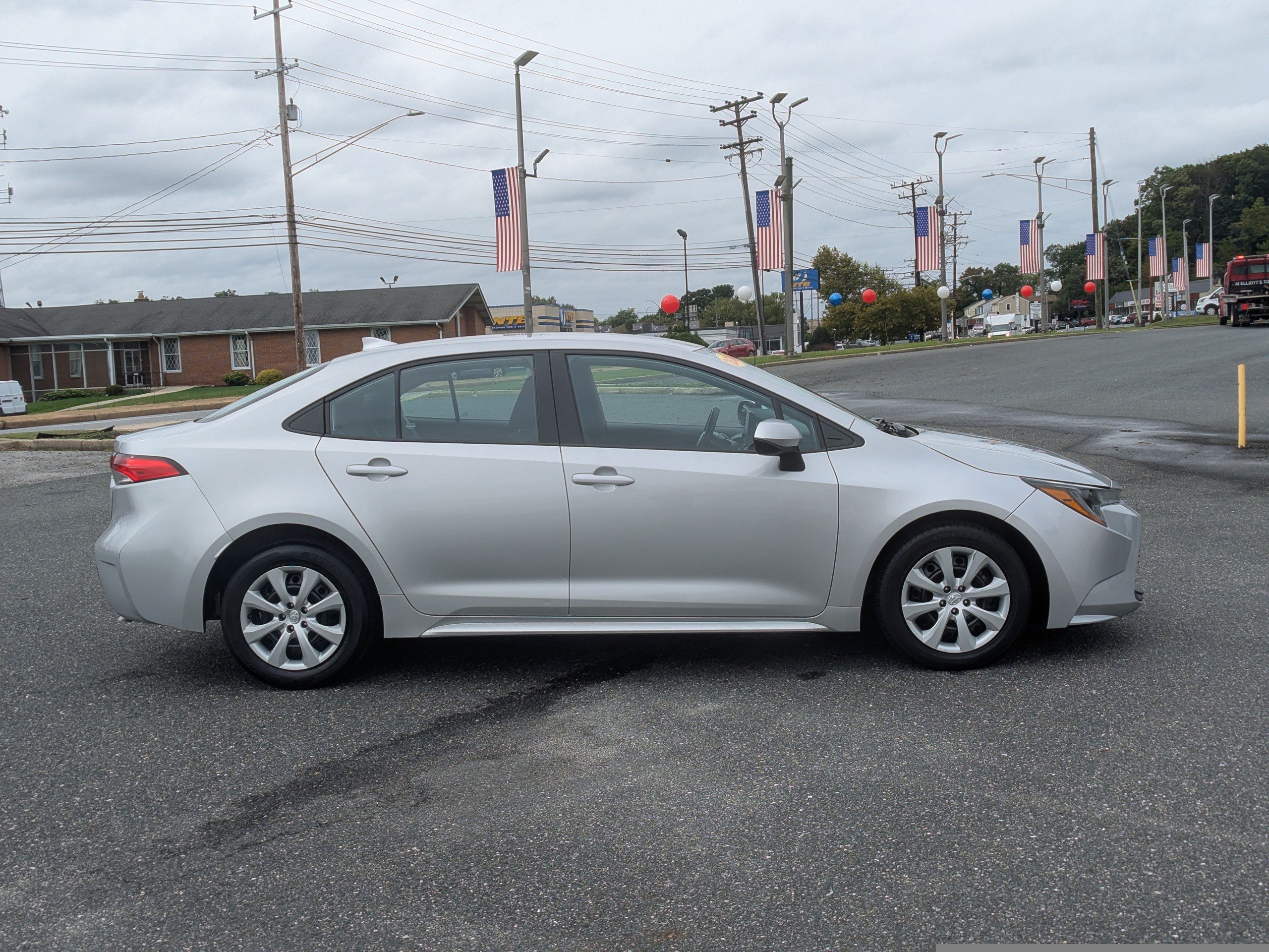 Used 2024 Toyota Corolla LE FWD image 10
