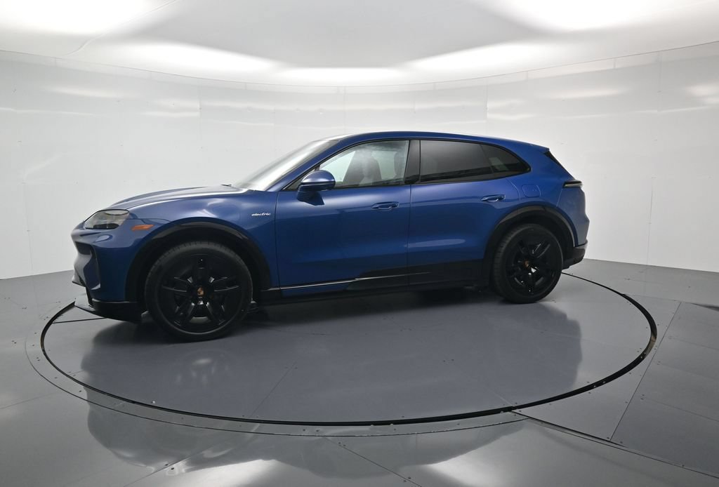 New 2026 Porsche Cayenne Electric AWD/4WD image 2