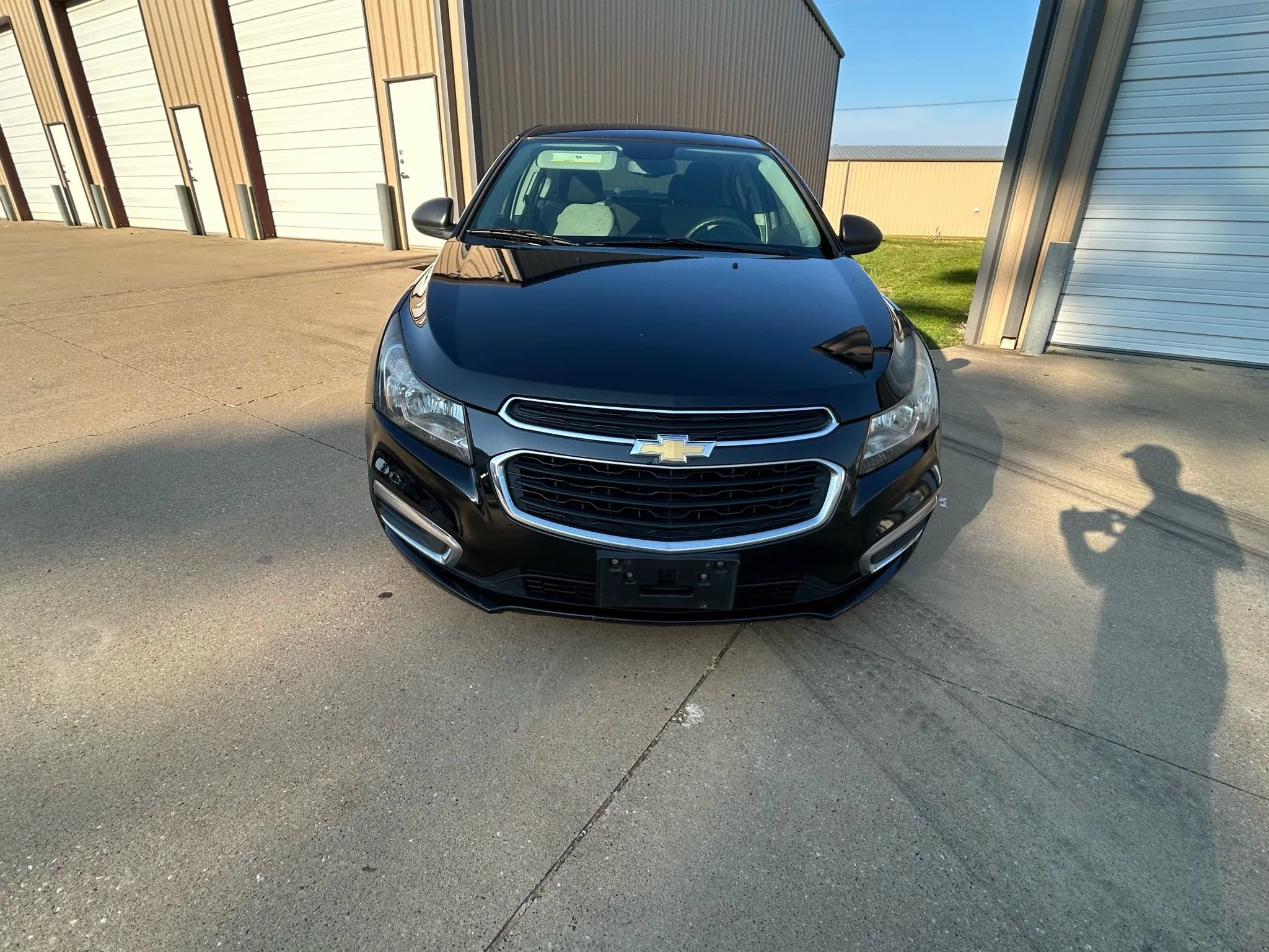 Used 2015 Chevrolet Cruze LS FWD image 2