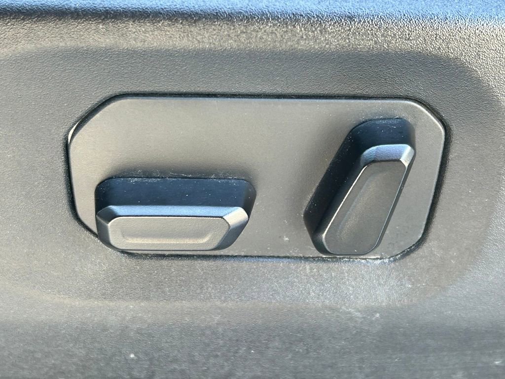 Used 2024 Jeep Gladiator Mojave w/ Safety Group image 25