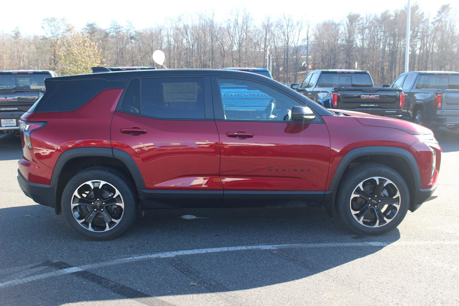 New 2026 Chevrolet Equinox LT w/ Convenience Package II image 8