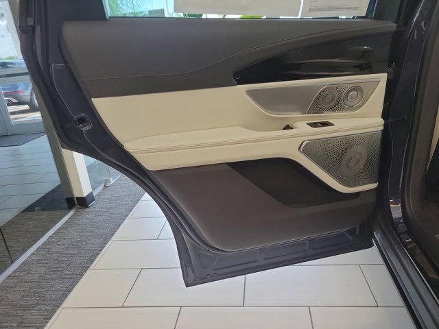 Certified 2024 Lincoln Nautilus Black Label AWD/4WD image 12