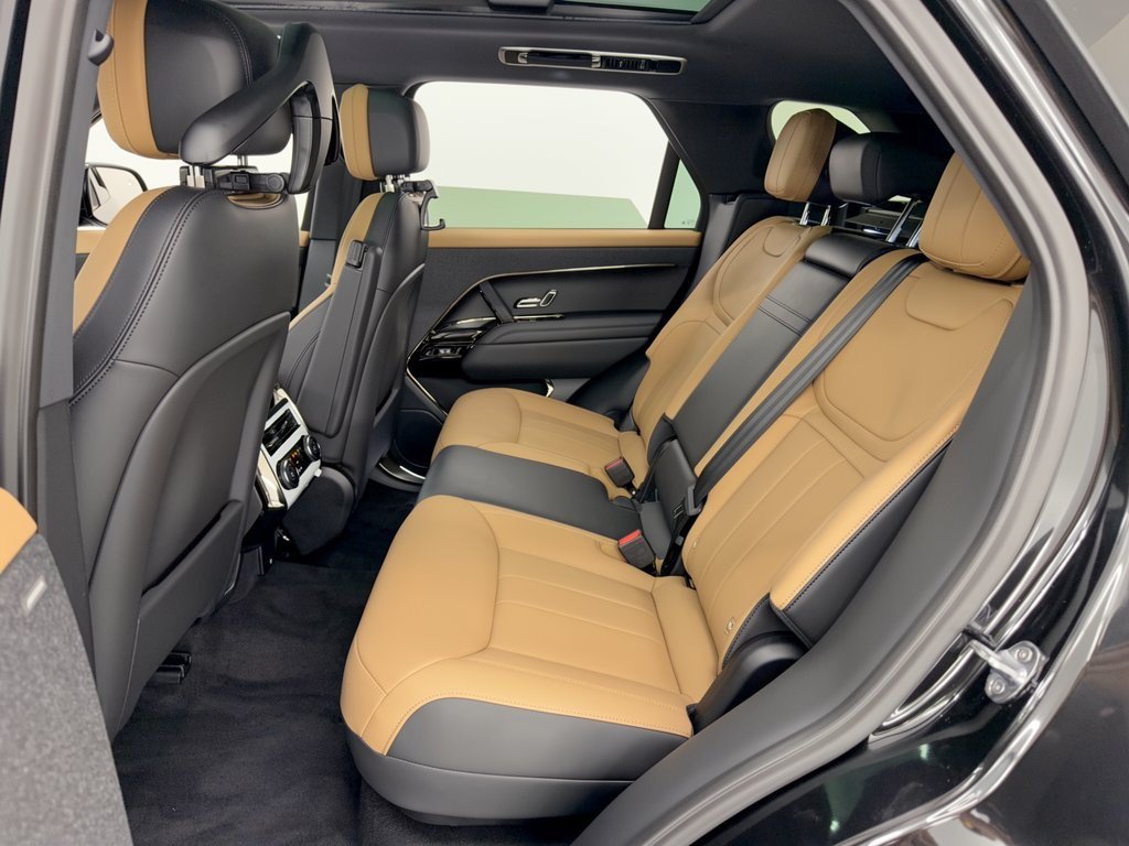 New 2027 Land Rover Range Rover Sport Dynamic SE AWD/4WD image 24