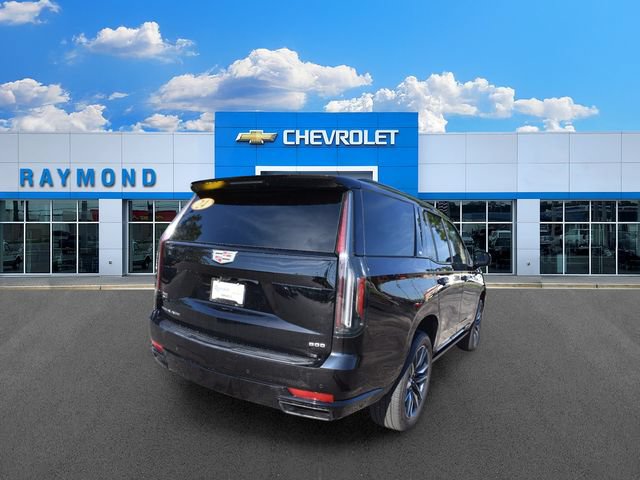 Certified 2024 Cadillac Escalade Sport Platinum w/ Heavy-Duty Trailer Package AWD/4WD image 3