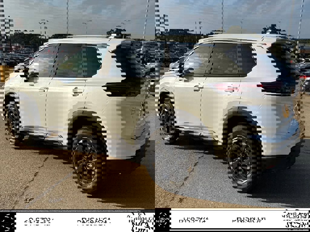 New 2026 Nissan Rogue SV image 9