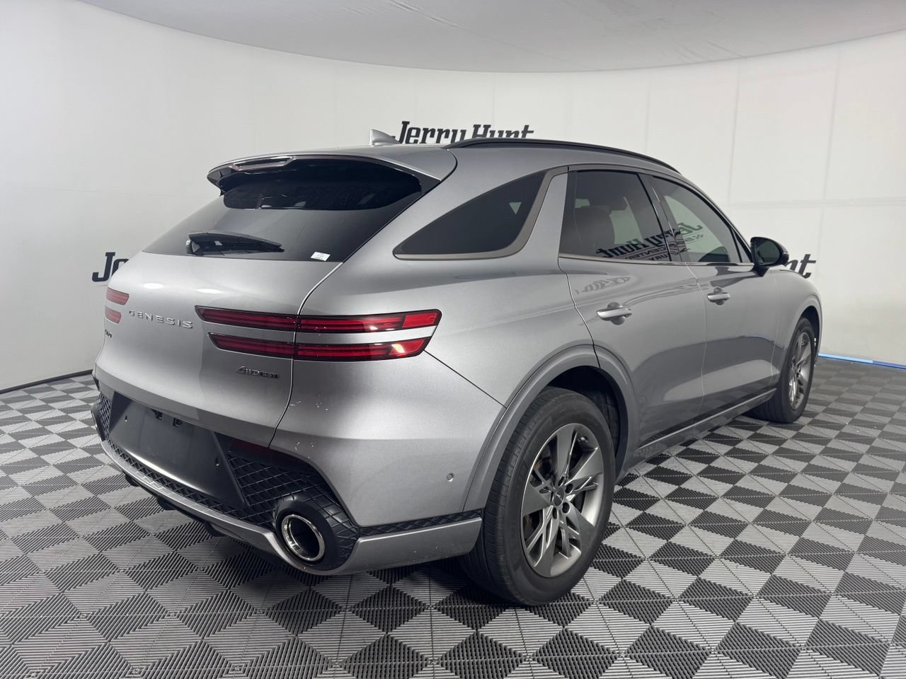 Used 2023 Genesis GV70 3.5T Sport w/ Sport Advanced Package AWD/4WD image 7
