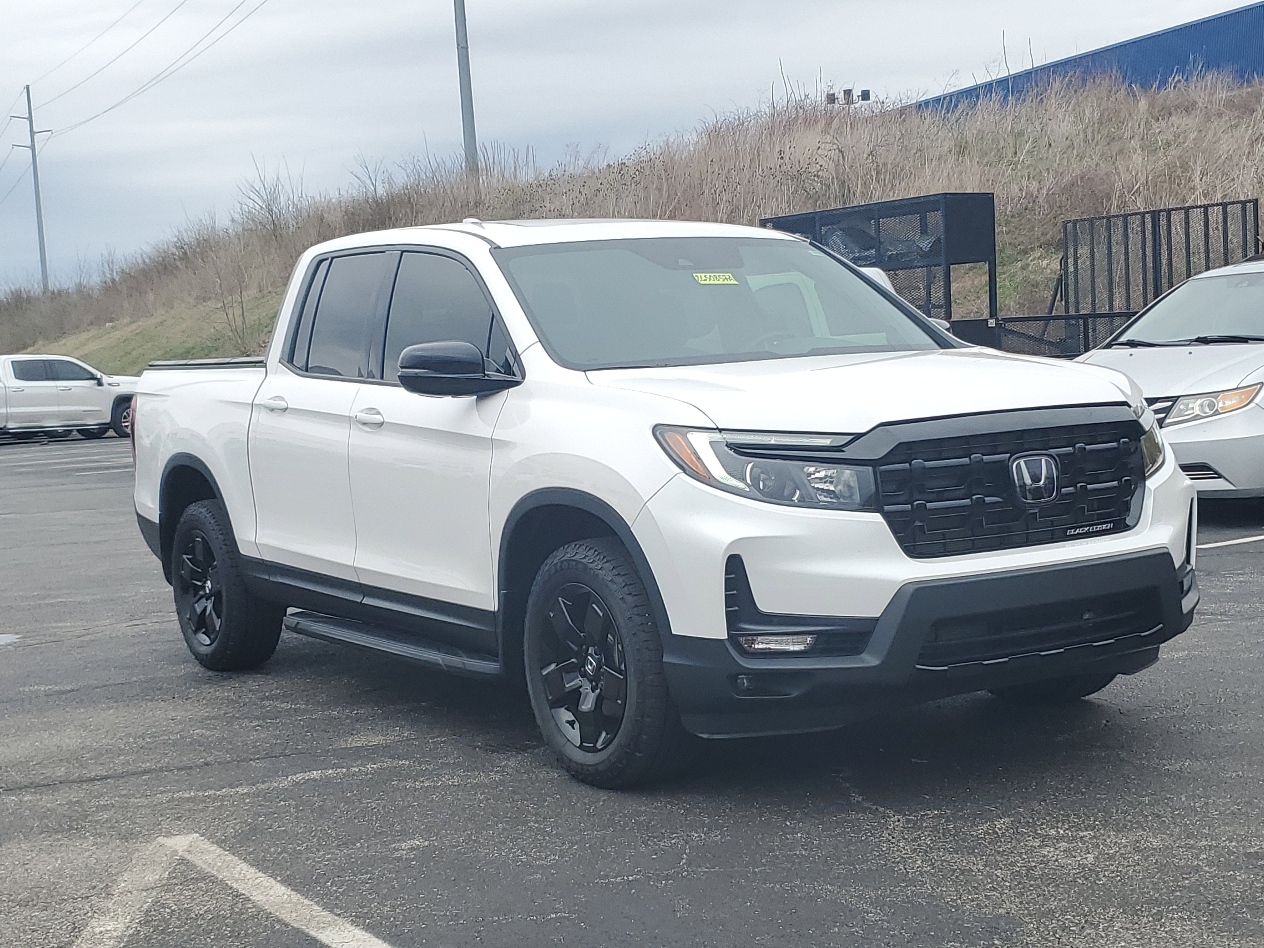 Used 2025 Honda Ridgeline Black Edition image 1