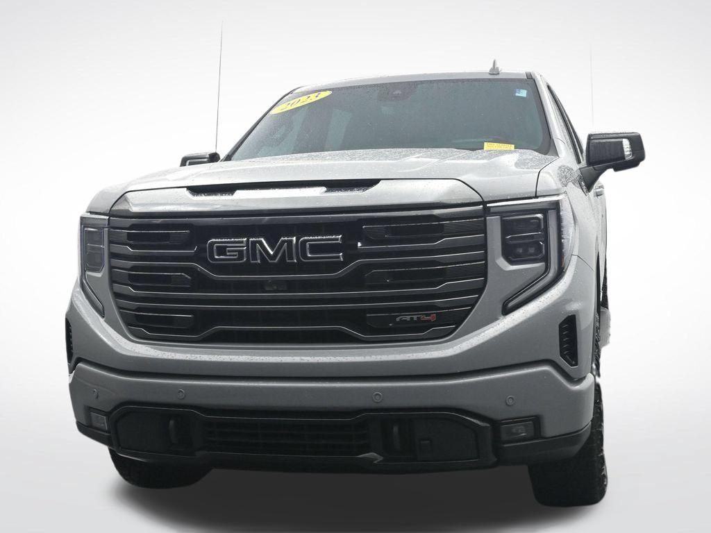 Used 2024 GMC Sierra 1500 AT4 w/ Technology Package AWD/4WD image 2