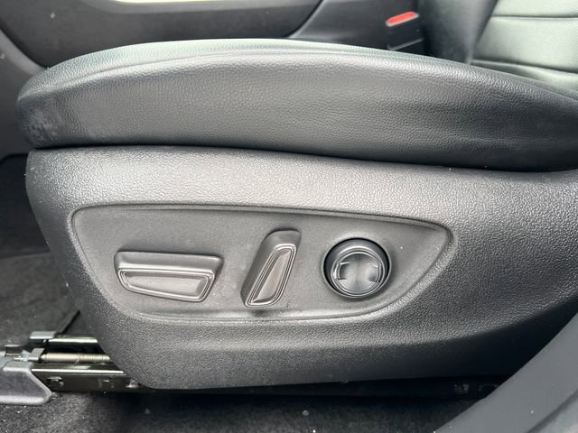 Used 2022 Toyota Highlander XLE image 14