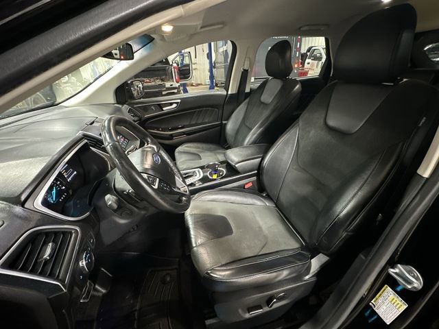 Used 2016 Ford Edge Sport w/ Technology Package AWD/4WD image 17
