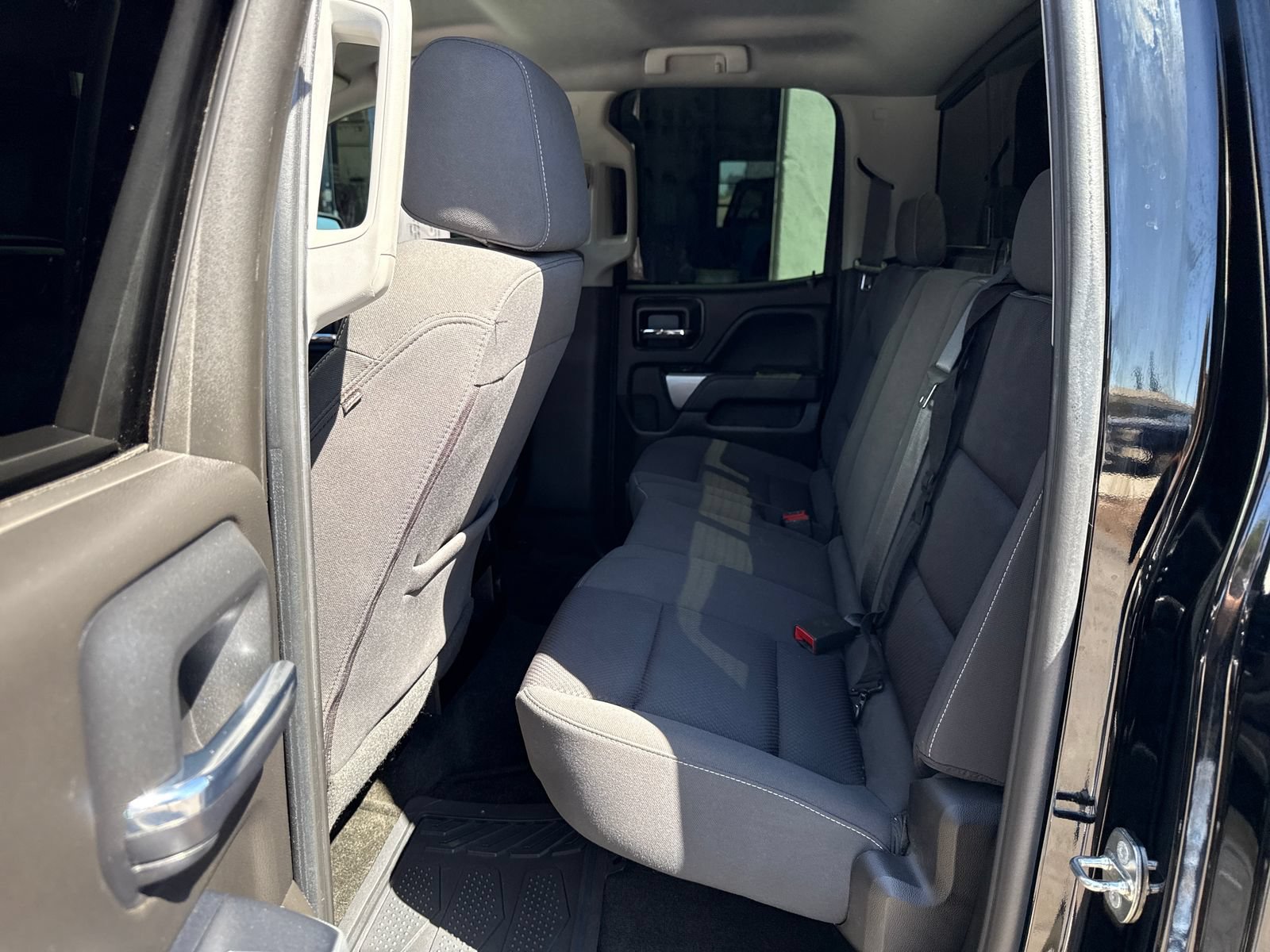 Used 2018 Chevrolet Silverado 1500 LT w/ All Star Edition AWD/4WD image 25