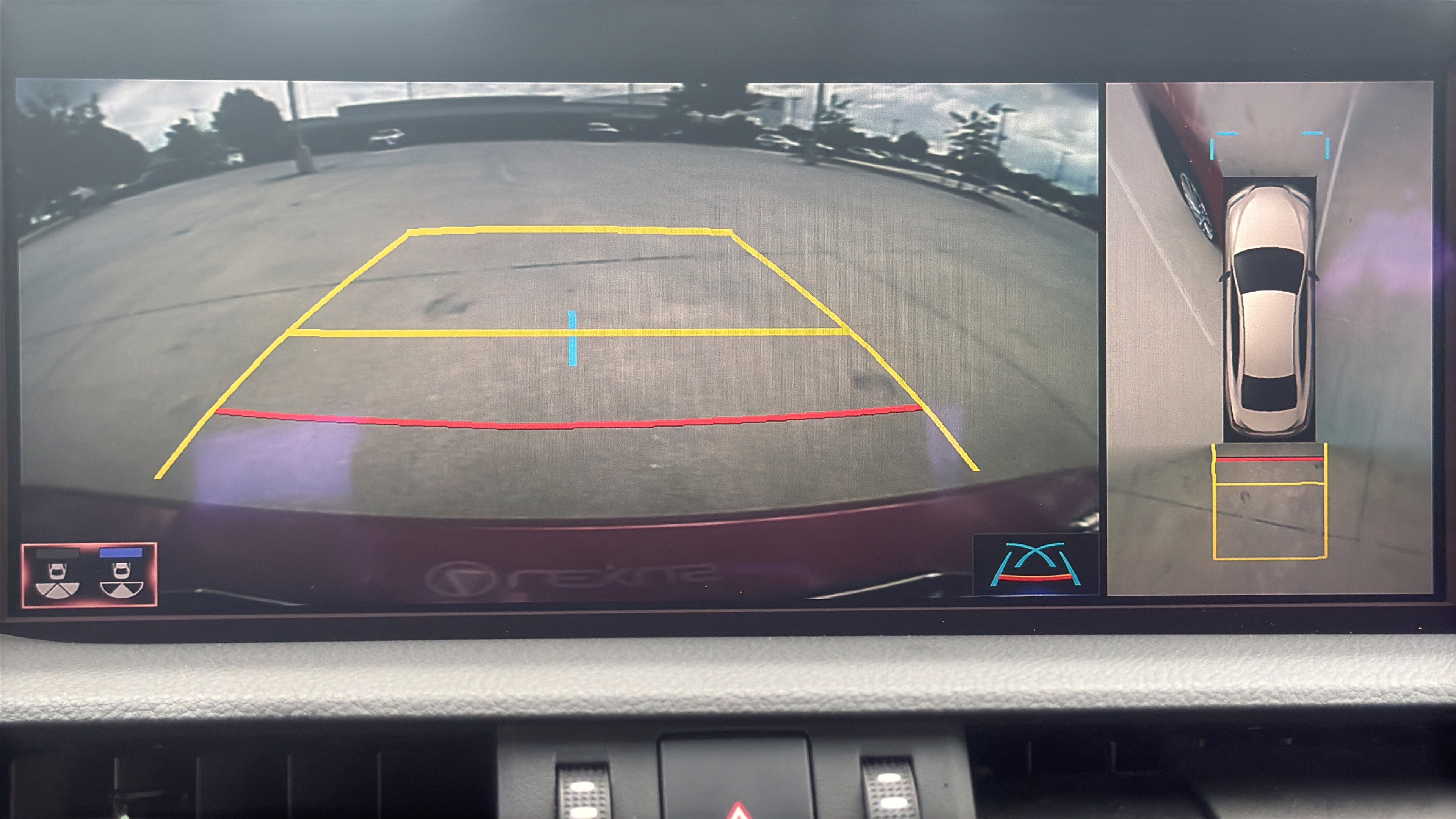 Certified 2020 Lexus ES 350 Ultra Luxury w/ Accessory Package 2 FWD image 22