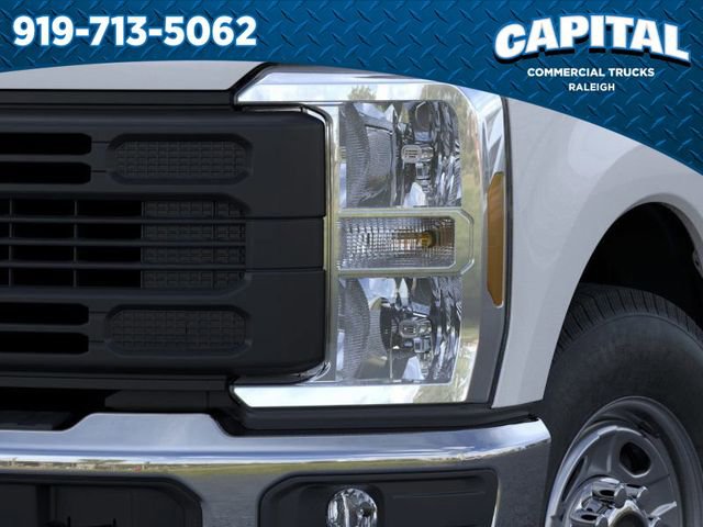 New 2026 Ford F250 XL w/ XL Chrome Package image 18