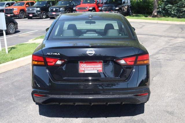 Certified 2025 Nissan Altima 2.5 SV FWD image 6