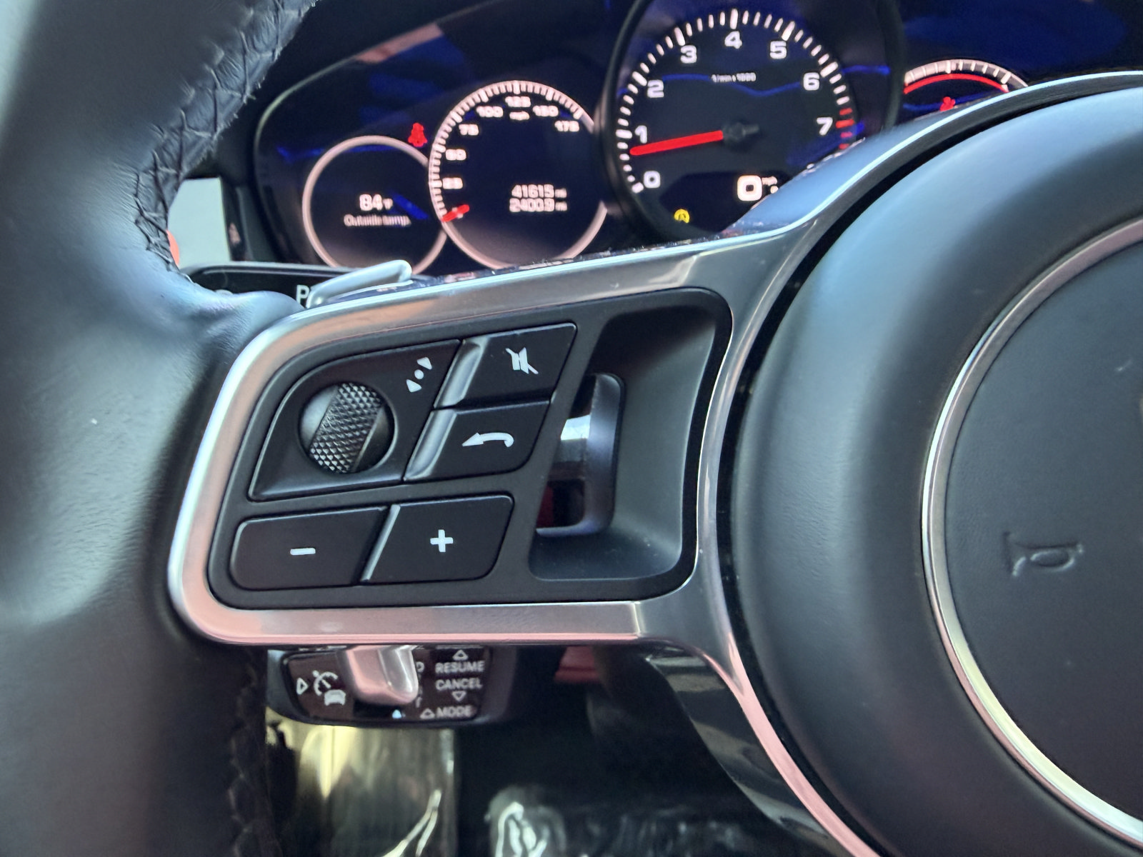 Used 2019 Porsche Cayenne AWD/4WD image 30