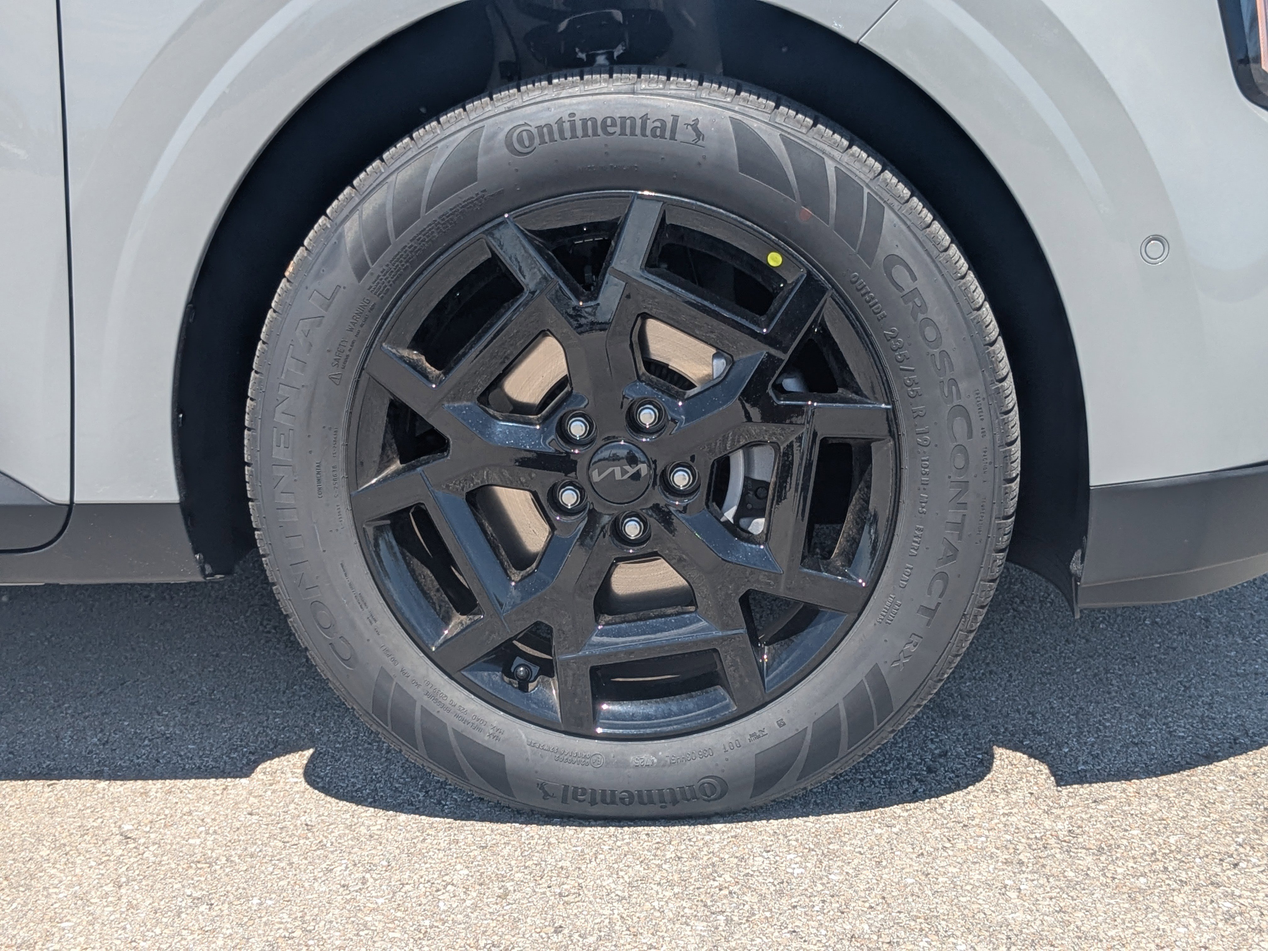 New 2026 Kia Carnival SX w/ SX Dark Edition Package FWD image 12