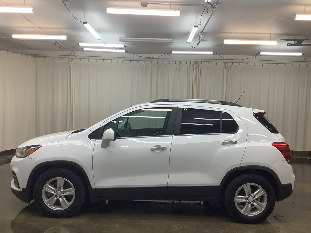 Used 2019 Chevrolet Trax LT w/ LT Convenience Package image 10