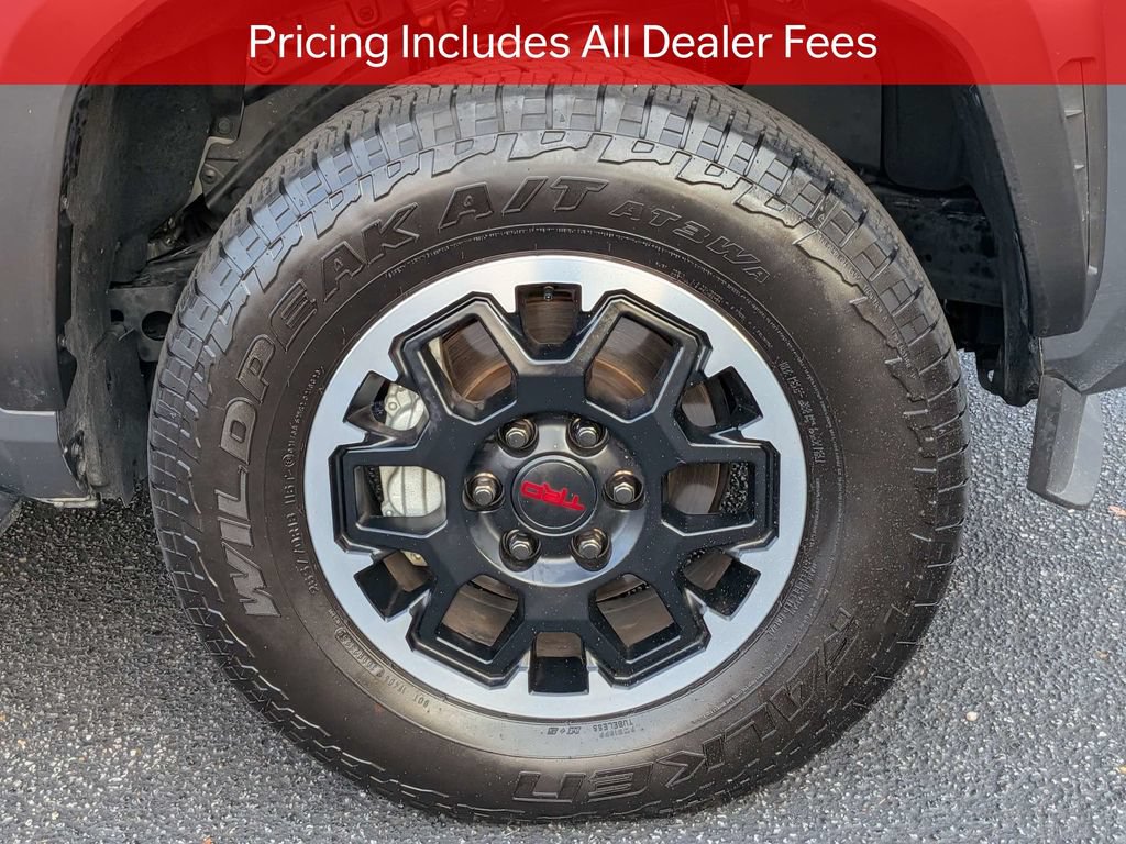 Certified 2025 Toyota 4Runner TRD Off-Road Premium AWD/4WD image 12