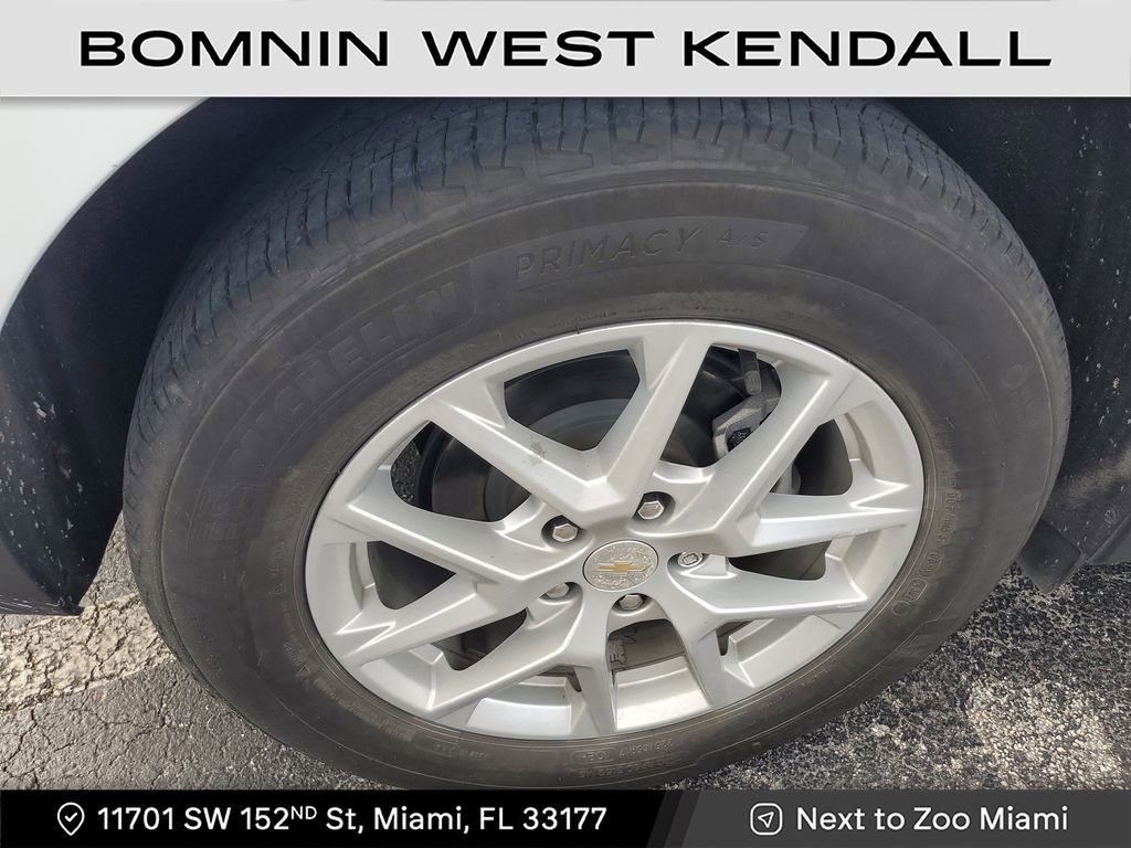 Used 2023 Chevrolet Equinox LS image 9