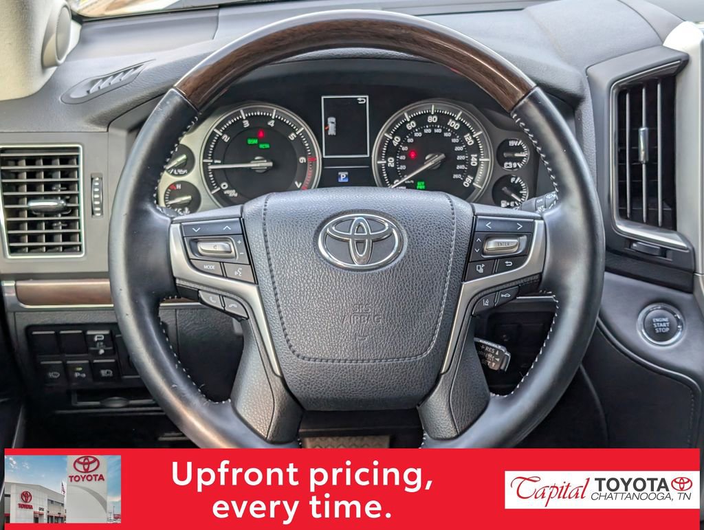 Used 2018 Toyota Land Cruiser AWD/4WD image 14