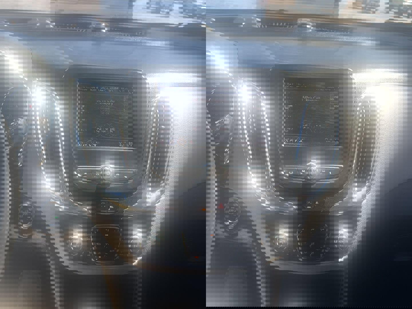 Used 2023 Chevrolet Equinox LT image 21