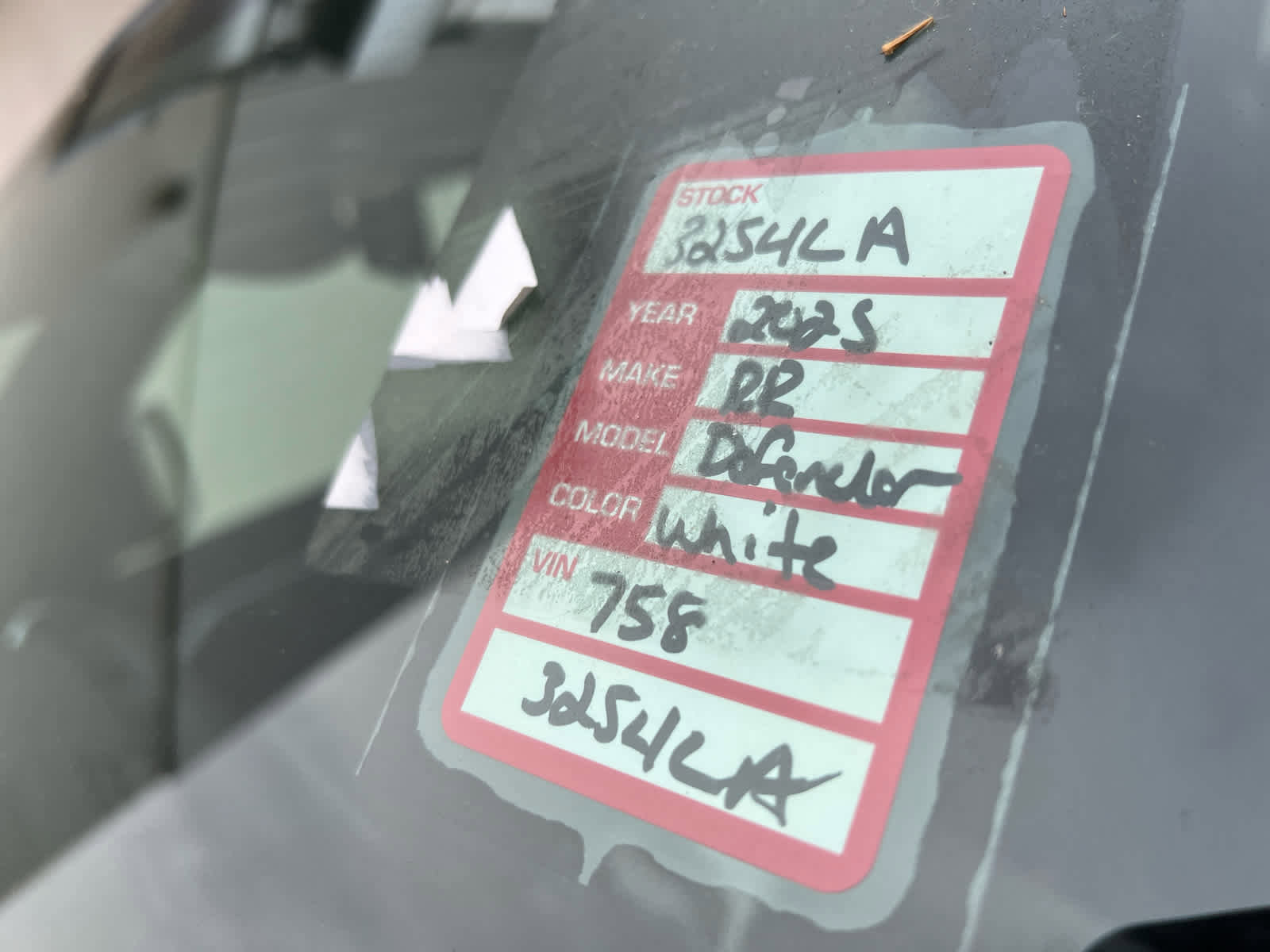 Used 2025 Land Rover Defender 110 S image 18