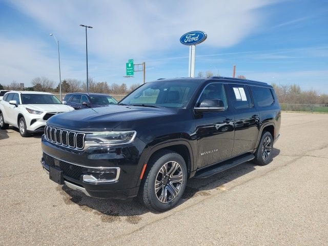 Used 2024 Jeep Wagoneer L Series II w/ Flexible Seating Group image 21